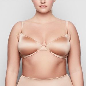 NEW! SKIMS Nude Satin Bra